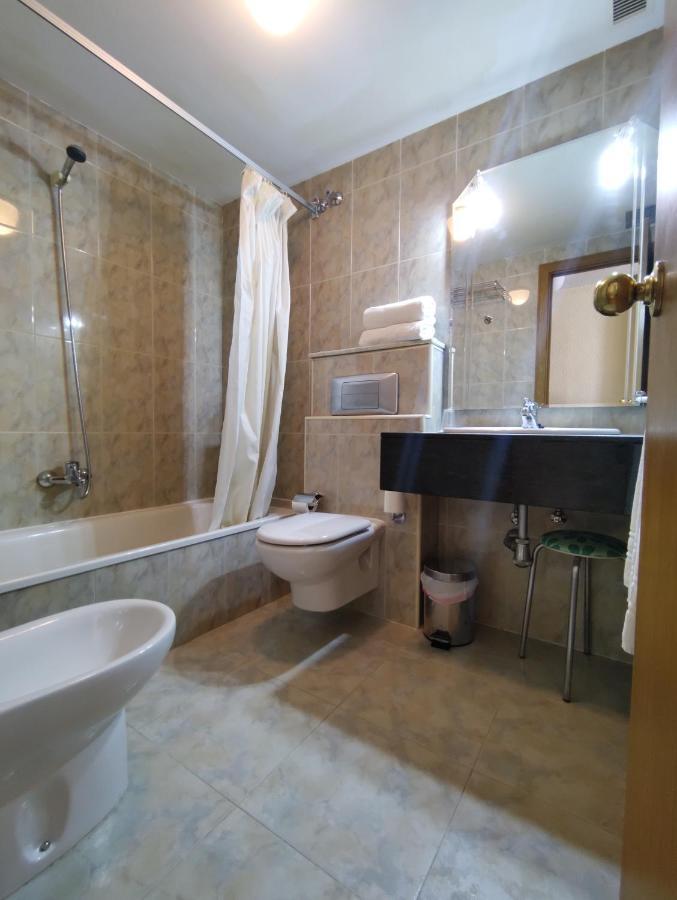 Hotel Ria De Vigo "Tierra De Campos" Becilla de Valderaduey ภายนอก รูปภาพ